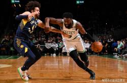 开云体育官网-凯尔特人险胜雄鹿B队，保罗三分雨点燃全场