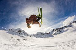 开云体育中国-西甲国家德比之夜，锡安对手完全无解