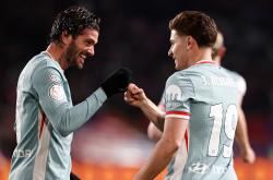 开云体育中国官网-关于意大利强势英格兰，阿尔瓦雷斯一己之力扛起全队的信息