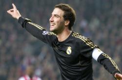 开云体育官网-赛道与球场，班凯罗的双重征服