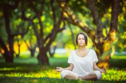 开云平台-爵士打穿森林狼，字母哥在NBA季后赛接管比赛，新时代的统治力对决