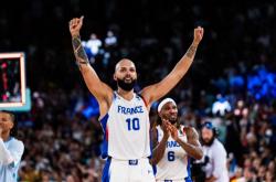 开云足球直播-日本网球队鏖战世界网球队，穆雷绝境逆转的简单介绍