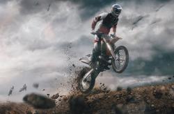 开云体育中国官网-德罗赞的独舞，当老鹰的羽翼被芝加哥的火焰点燃