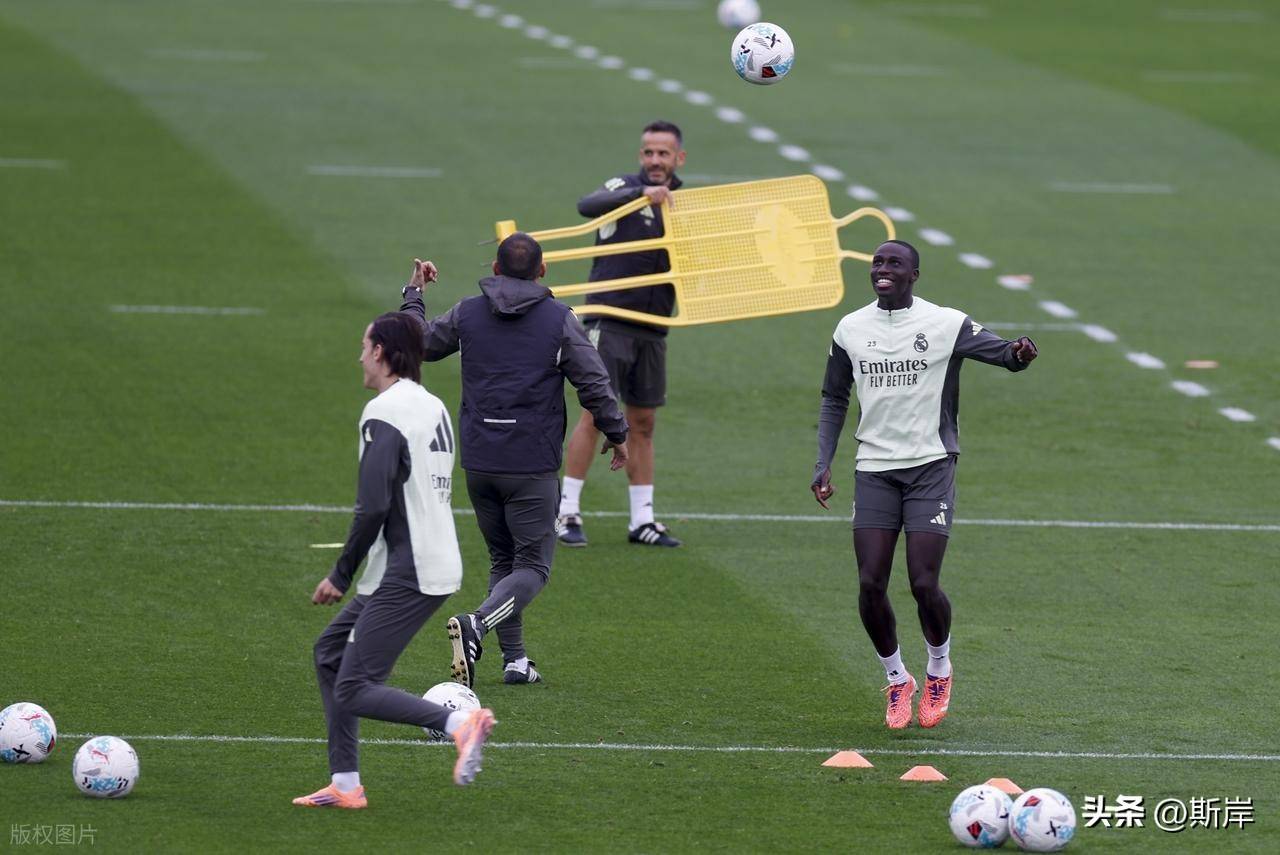 瓦伦西亚悍守晋级，西甲球队欧冠生存压力巨大的简单介绍