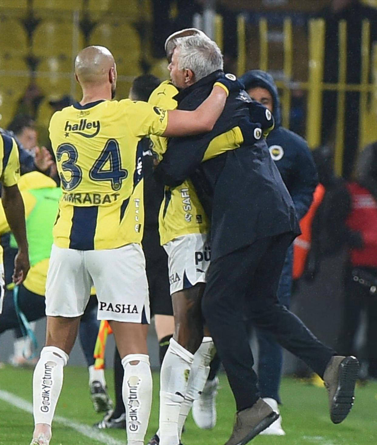 斯图加特在主场扳平比分，艰难拿到分的简单介绍