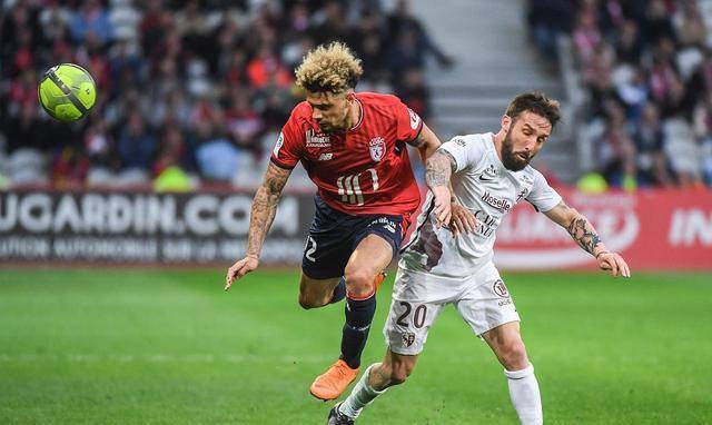 甘冈客场大胜，继续保持法国联赛热门