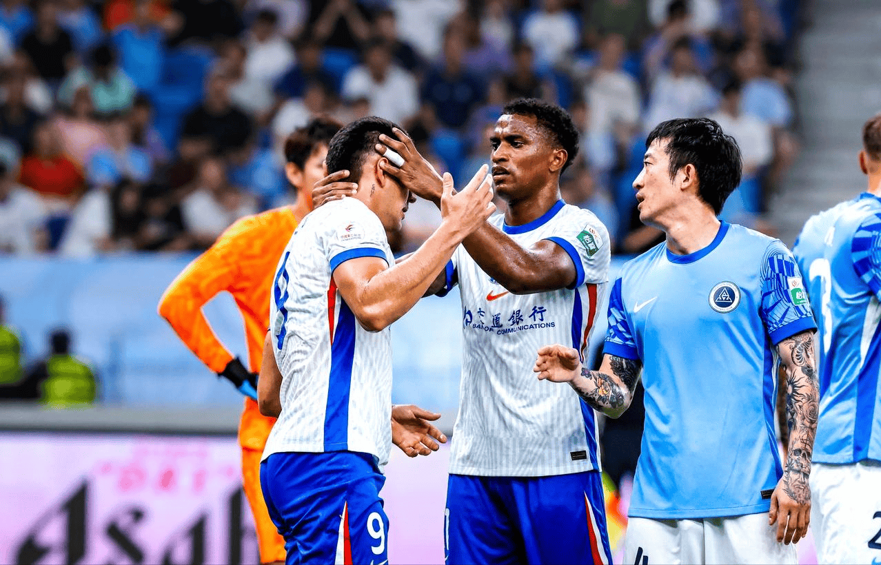 关于申花遭遇客场失利，中超前景变数不断的信息