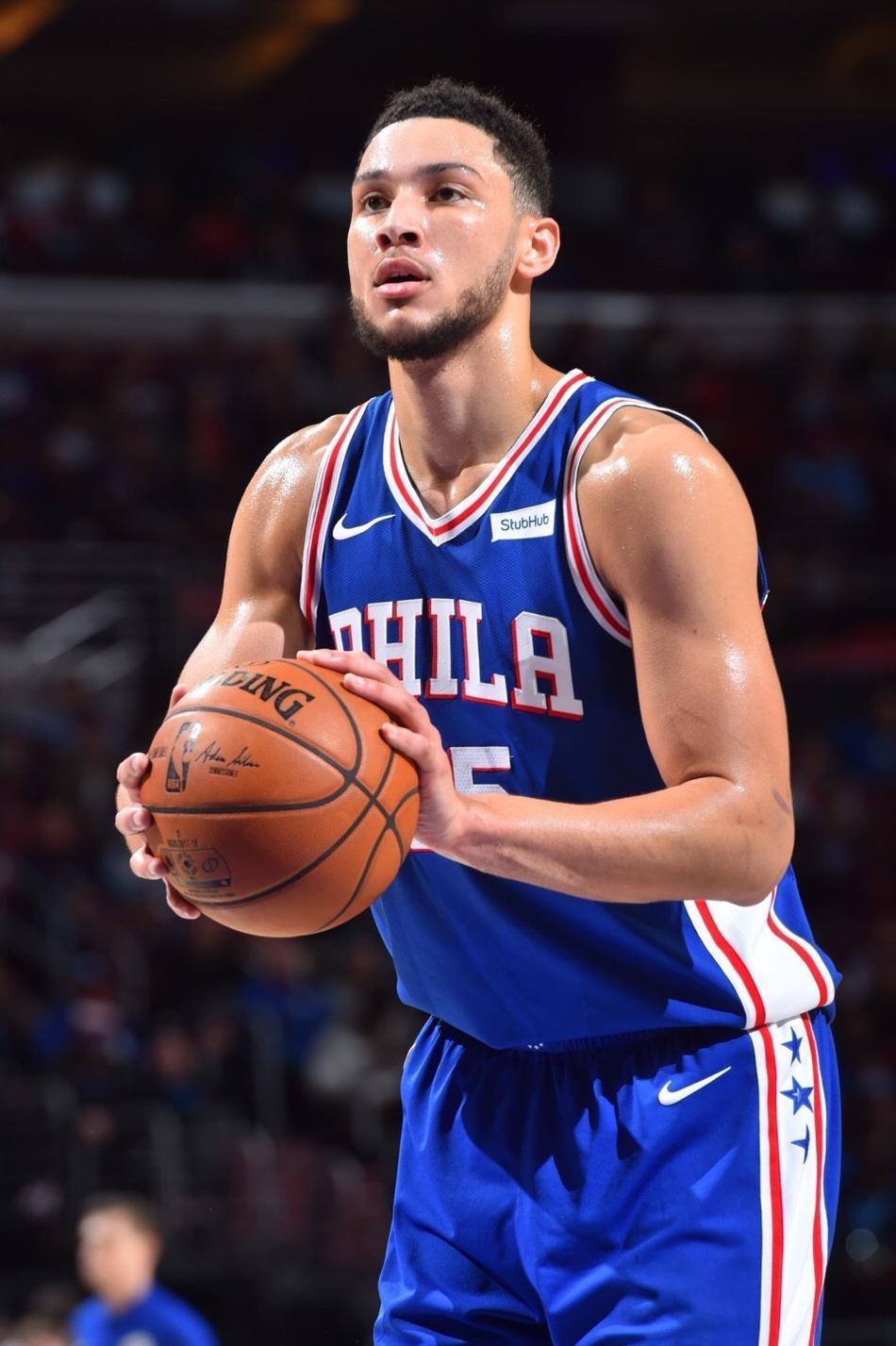 包含热火B队鏖战中国男篮，西蒙斯制霸全场的词条