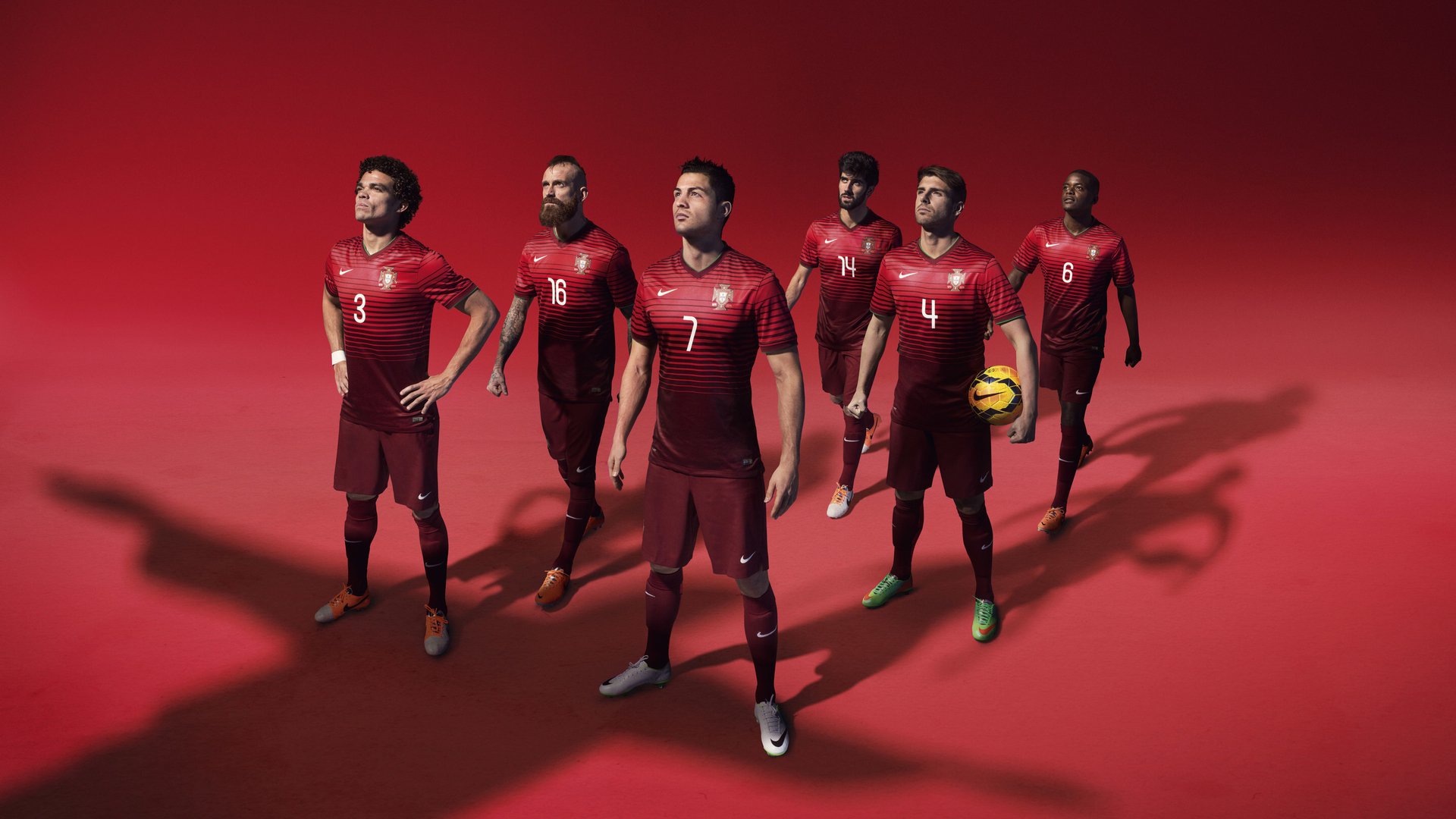 从赛道到绿茵场，当F1争冠悬念遇上几内亚的逆转奇迹