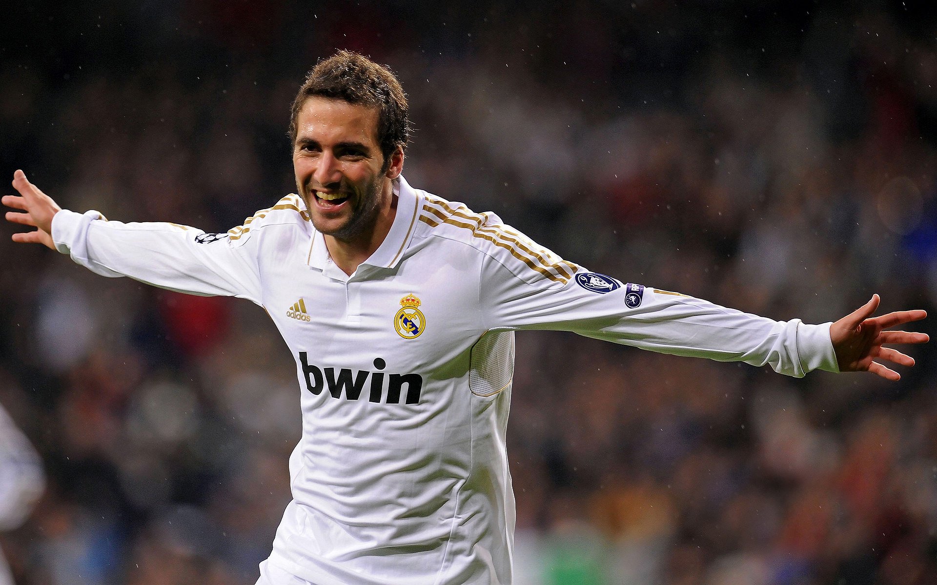 澳网绝杀与拉沃尔杯的共鸣，德约科维奇如何点燃跨时代赛场