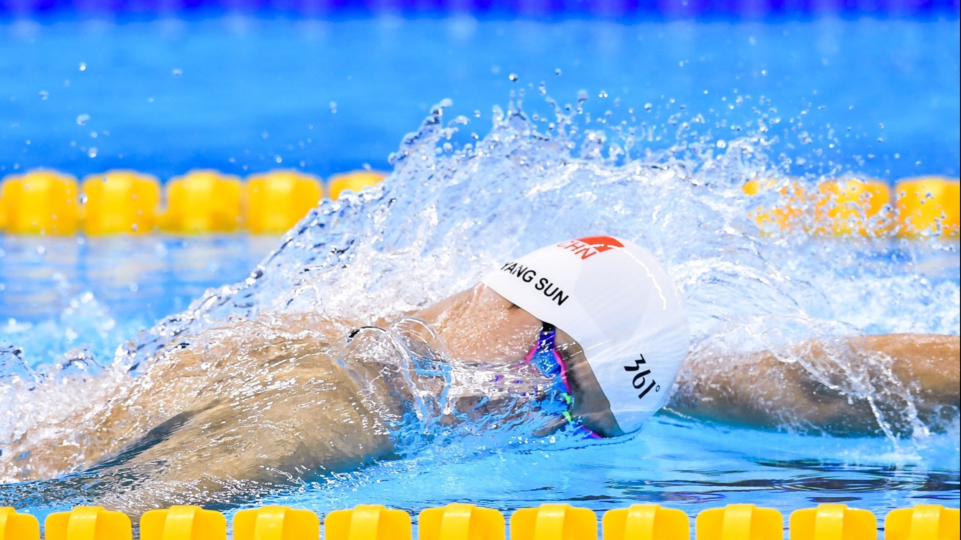 奥运周期关键战之夜,霍勒迪状态火热,独挑大梁铸就团队胜利